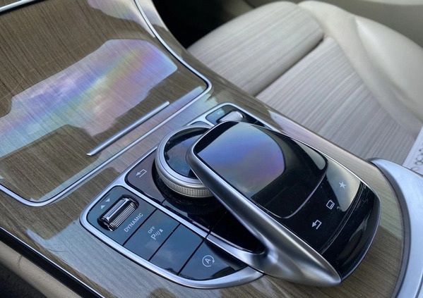 Mercedes-Benz Klasa C cena 67900 przebieg: 186000, rok produkcji 2015 z Poręba małe 352